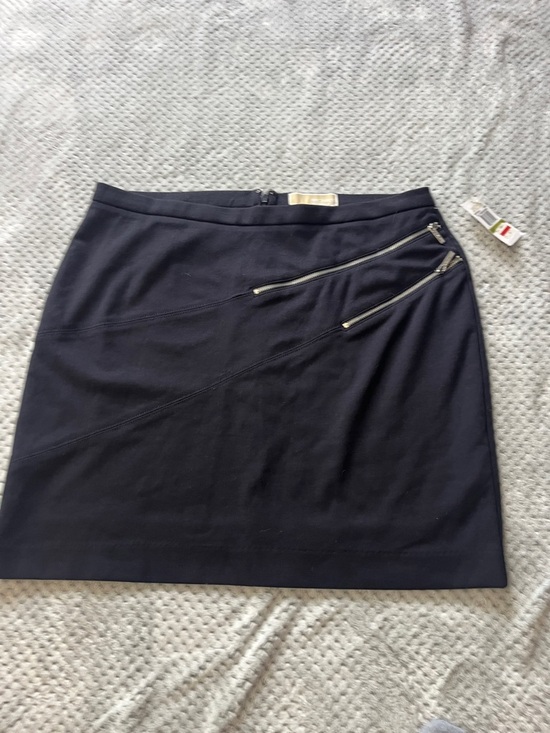 MICHAEL Michael Kors Dresses & Skirts - MICHAEL Michael Kors dark navy Skirt with Angled Zip Accents. NWT